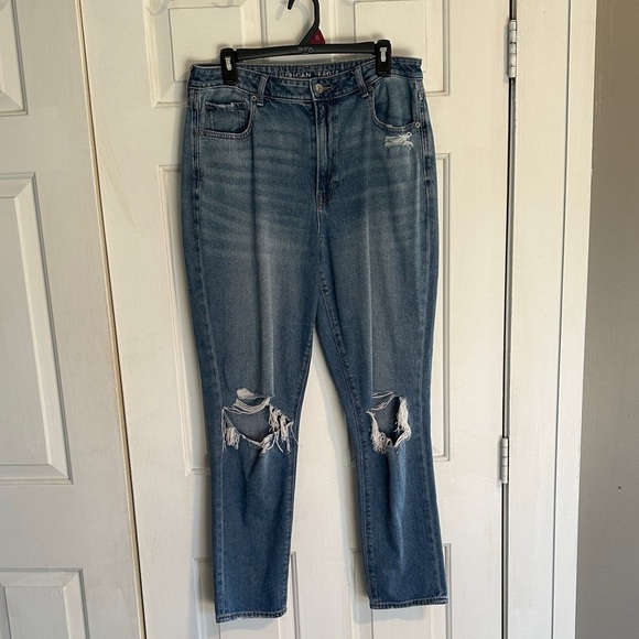 American Eagle Mom Jean with holes size 14 long - Picture 1 of 7